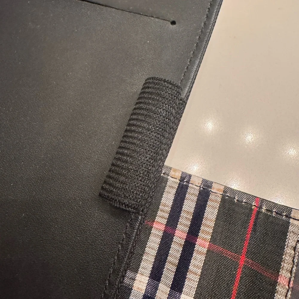 ⭐️Franklin Covey Burberry Style 365 Planner Binder Magnetic Closure Black